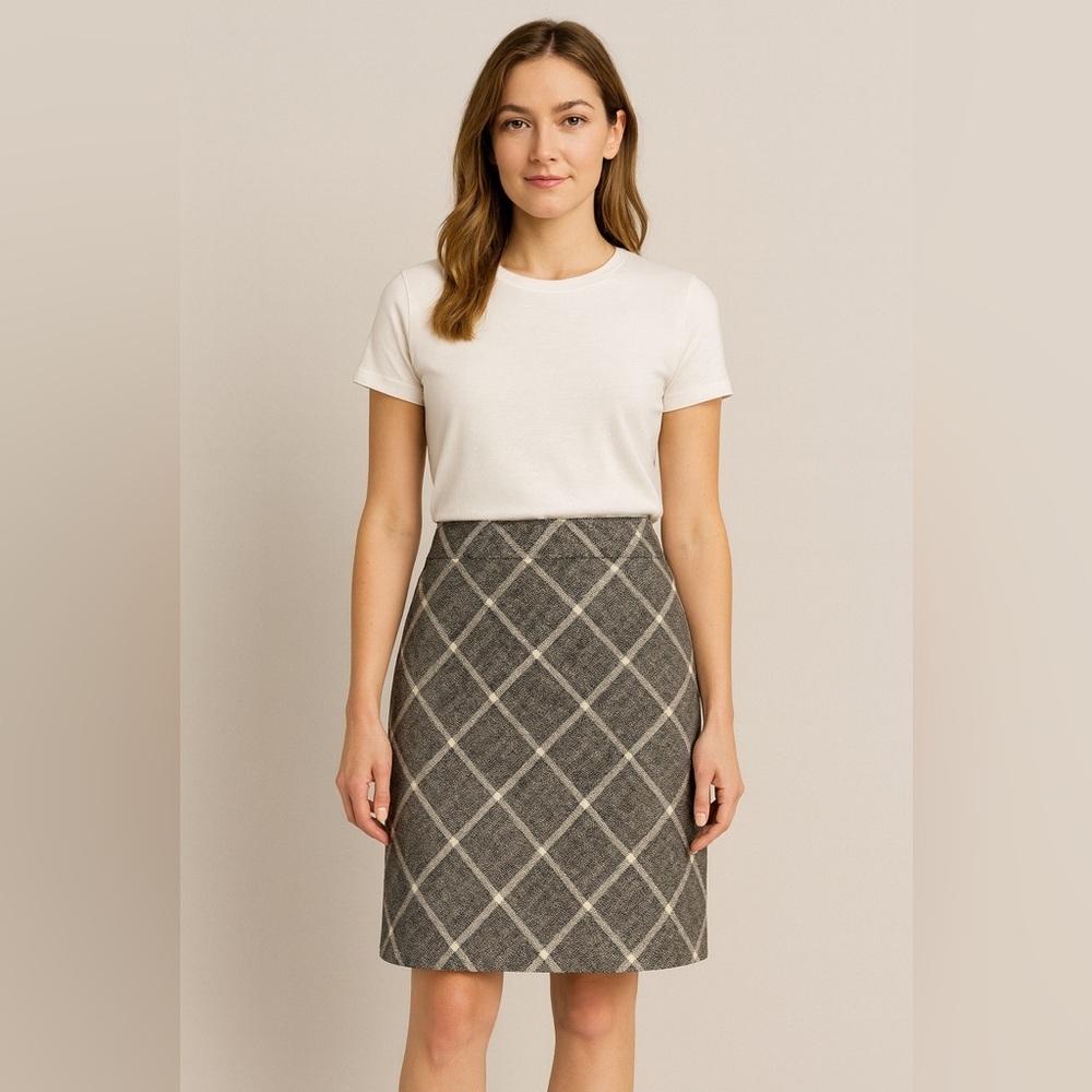 Gray Pencil Skirt with Geometric Design Knee-length
